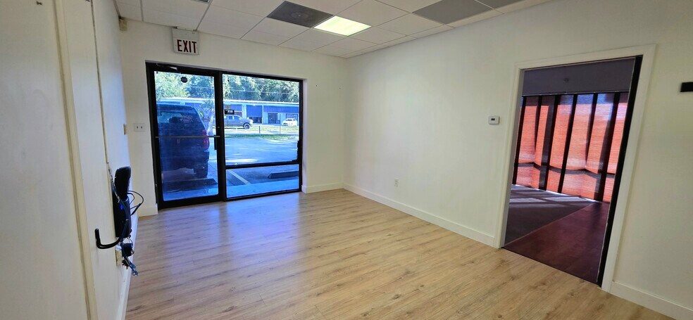 More Photos Of 2632 Pemberton Dr, Apopka Warehouse For Lease