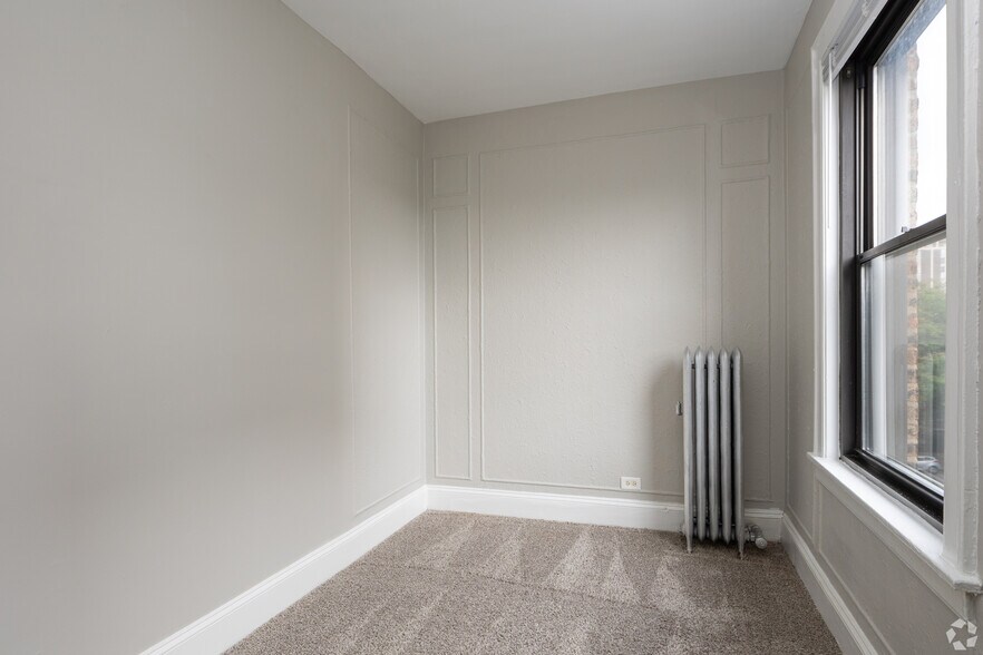 More Photos Of 5326 S Cornell Ave, Chicago Apartments For Sale