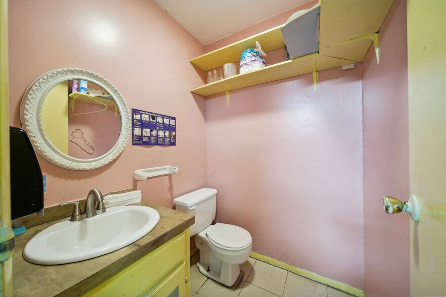 More Photos Of 235 Pine St, Oologah Daycare Center For Sale