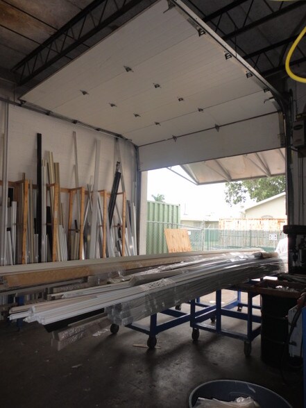 More Photos Of 319 SW 13th Ave, Pompano Beach Light Distribution For Lease