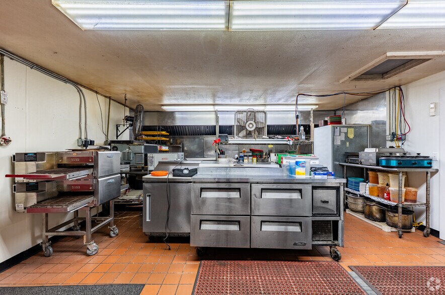 More Photos Of 30 12th St, Wellsburg Restaurant For Sale