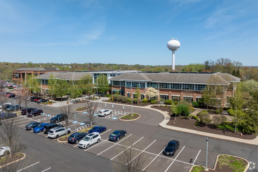 More Photos Of 847 Easton Rd, Warrington Office For Sale