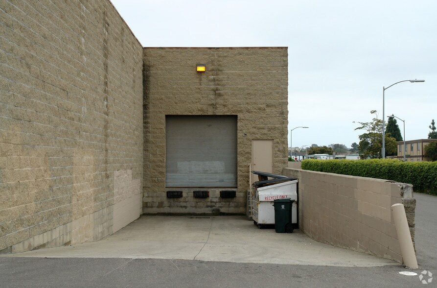 More Photos Of 1711-1723 S Broadway Dr, Santa Maria General Retail For Lease