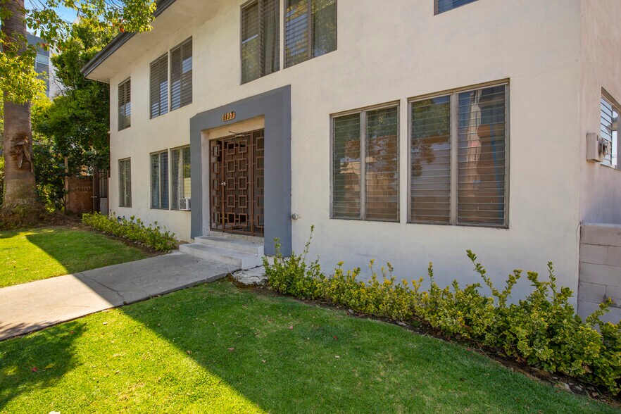 More Photos Of 1117 S Spaulding Ave, Los Angeles Apartments For Sale