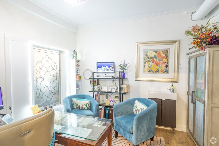 More Photos Of 760 Las Posas Rd, Camarillo Loft Creative Space For Sale