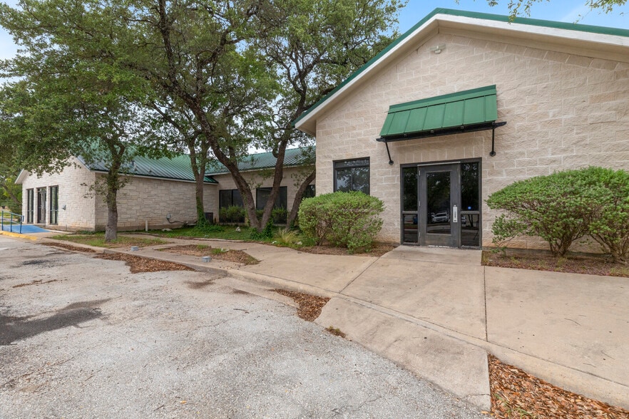 More Photos Of 11201 Pecan Park Blvd, Cedar Park Carwash For Lease