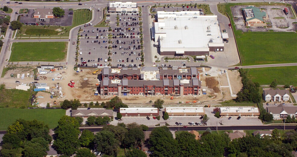 More Photos Of 821-1045 SW 7 Hwy, Blue Springs Unknown For Lease