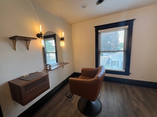 More Photos Of 210 N Madison St, Woodstock General Retail For Lease