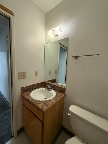 More Photos Of 130 Trading Bay Rd, Kenai Office For Lease