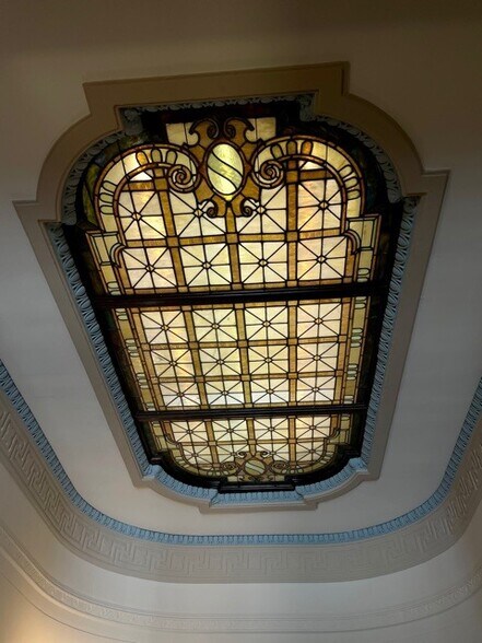 More Photos Of 233 E Redwood St, Baltimore Office For Lease