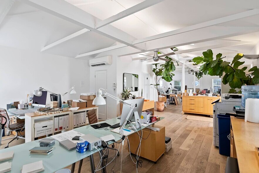 More Photos Of 718-720 Hampton Dr, Venice Office For Sale