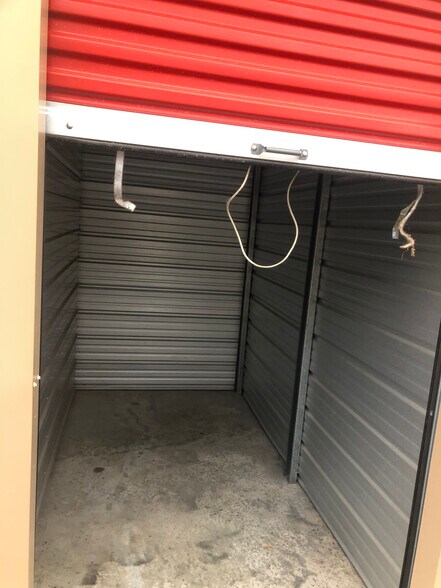 More Photos Of 2560 Old Route 5, Camdenton Self Storage For Sale