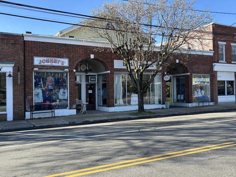 Primary Photo Of 37-45 Tokeneke Rd, Darien Storefront Retail Office For Sale