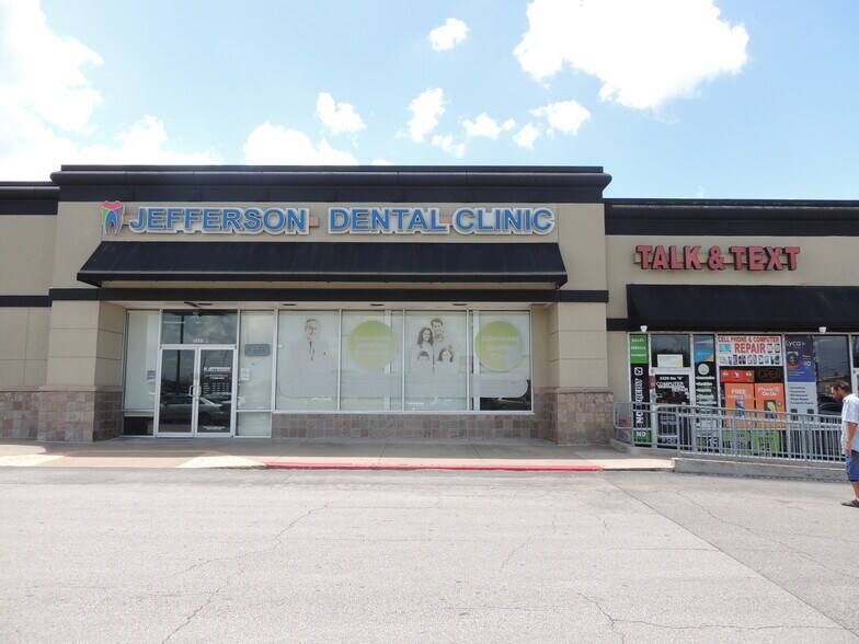 More Photos Of 3331-3341 Telephone Rd, Houston Unknown For Lease