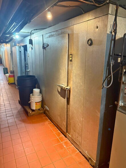 More Photos Of 2783 3rd Ave, Bronx Storefront Retail Office For Lease