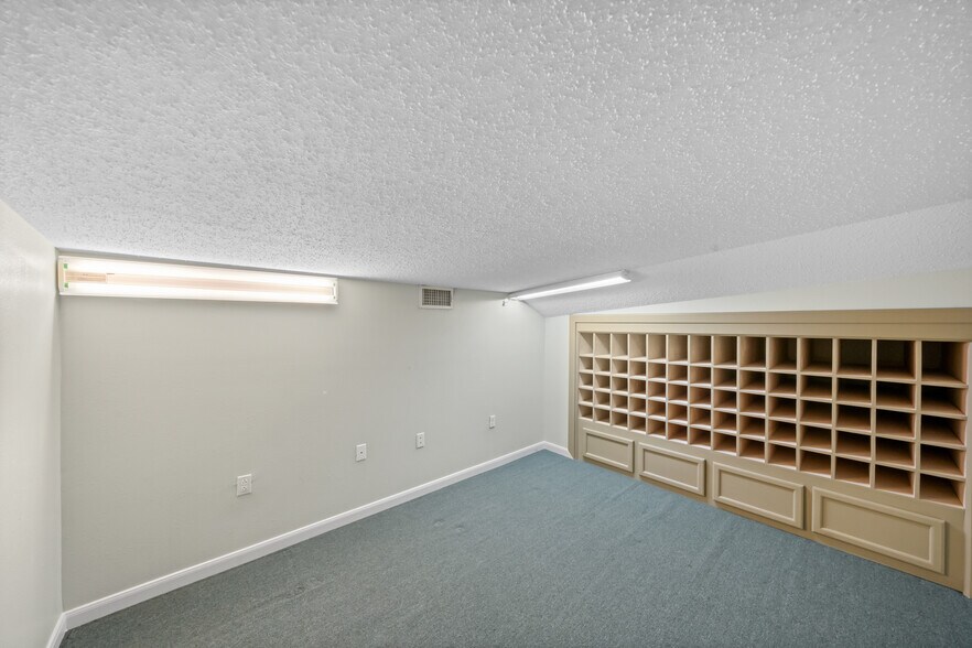 More Photos Of 19962 Lowe Ln, New Caney Manufacturing For Sale