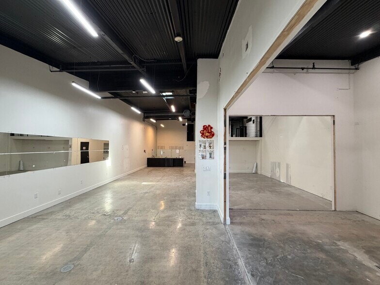 More Photos Of 2092 Concourse Dr, San Jose General Retail For Sale