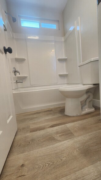 More Photos Of 8137 Beechwood Ave, South Gate Apartments For Sale