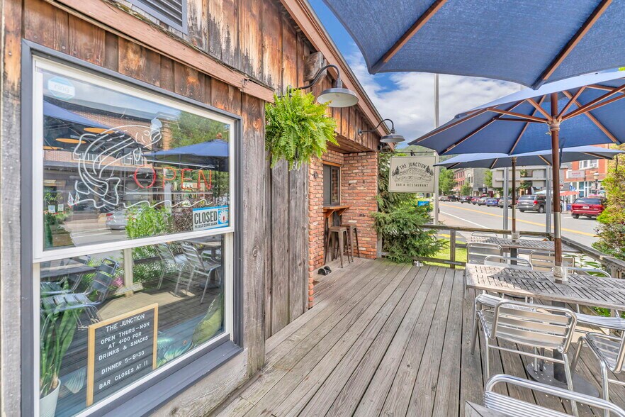 More Photos Of 1959 Old Route 17, Roscoe Storefront Retail Residential For Sale