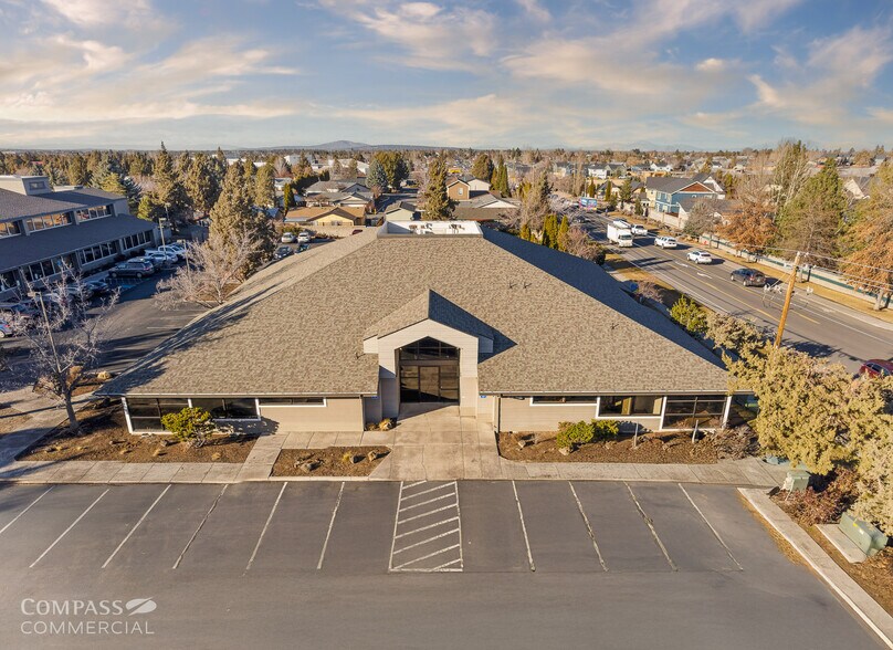 Primary Photo Of 2698 NE Courtney Dr, Bend Medical For Lease