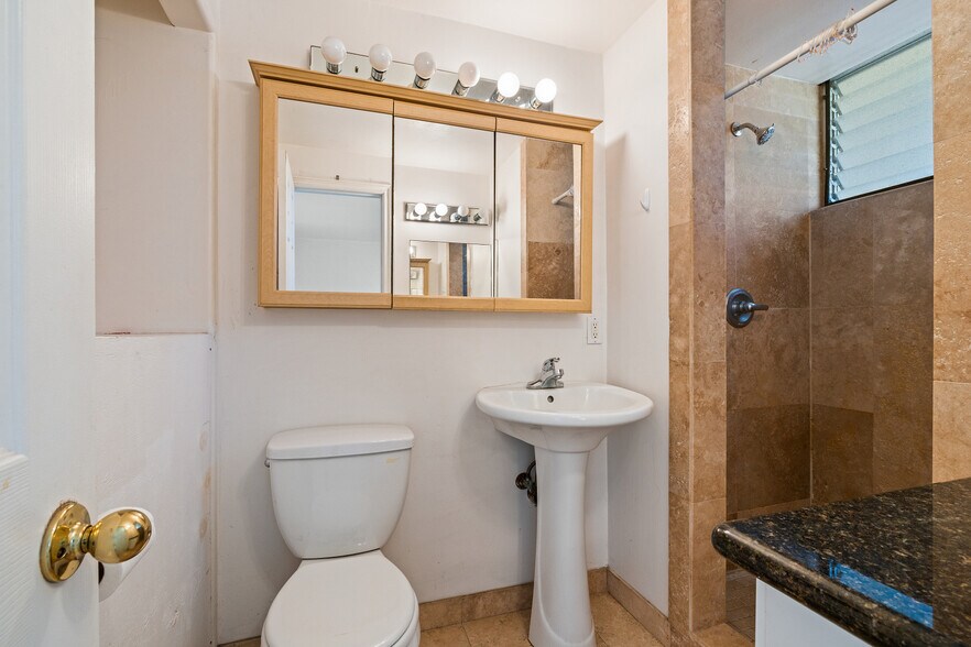 More Photos Of 254 Kaiulani Ave, Honolulu Apartments For Sale