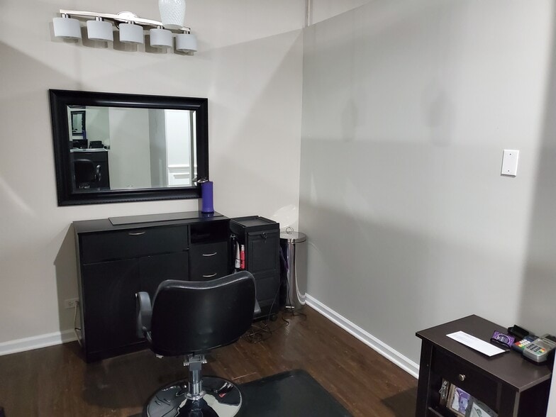 More Photos Of 417-423 Hamilton St, Geneva General Retail For Lease