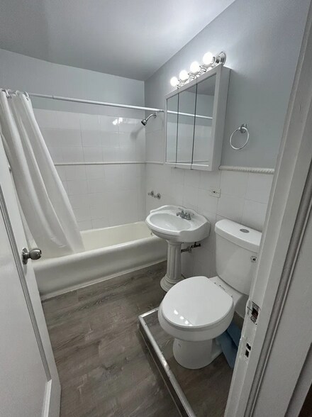 More Photos Of 8503 S Drexel Ave, Chicago Apartments For Sale