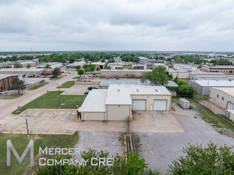 More Photos Of 813 SE 84th St, Oklahoma City Manufacturing For Sale