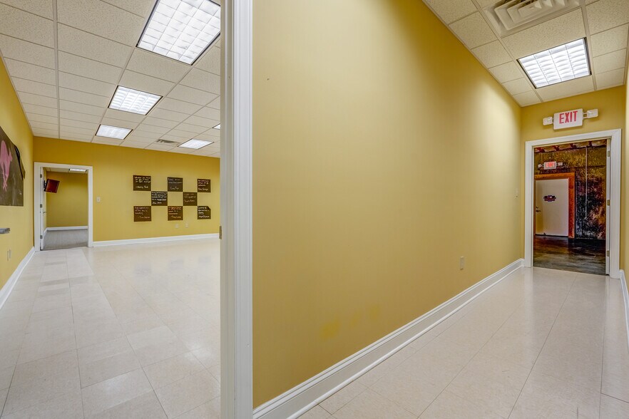 More Photos Of 95 Zion Station Ct, Troy Flex For Sale