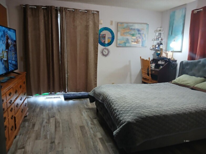 More Photos Of 1400 W 11th St, Alturas Specialty For Sale