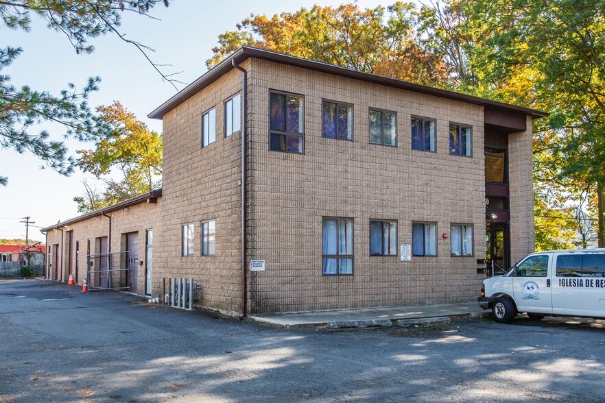 More Photos Of 1150 Newton St, North Brunswick Warehouse For Lease