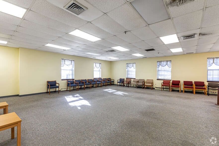 More Photos Of 30 Jordan Ln, Wethersfield Office For Lease