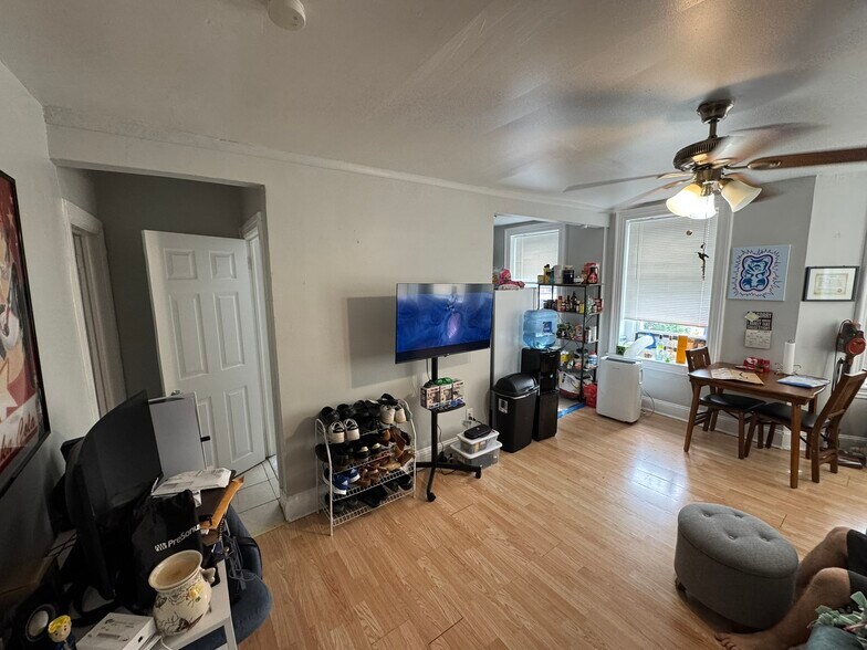 More Photos Of 1641 W Girard Ave, Philadelphia Office Residential For Sale