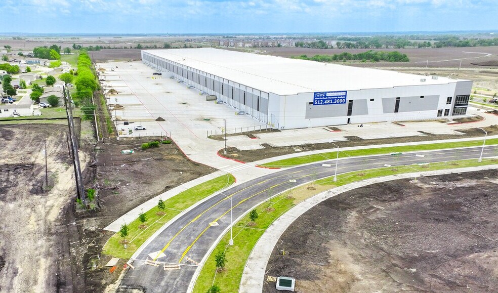 More Photos Of 435 Aiken Dr, San Marcos Manufacturing For Sale