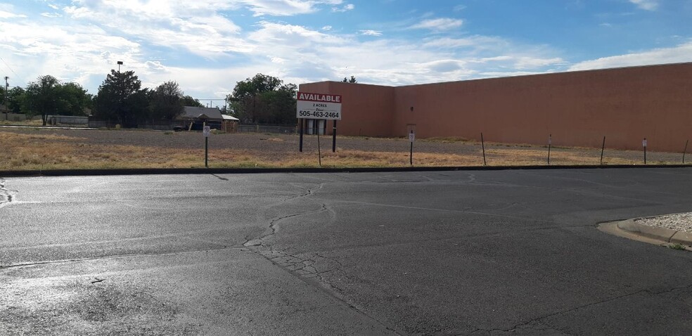 Primary Photo Of 1100 Block Main Street St, Roswell Land For Sale