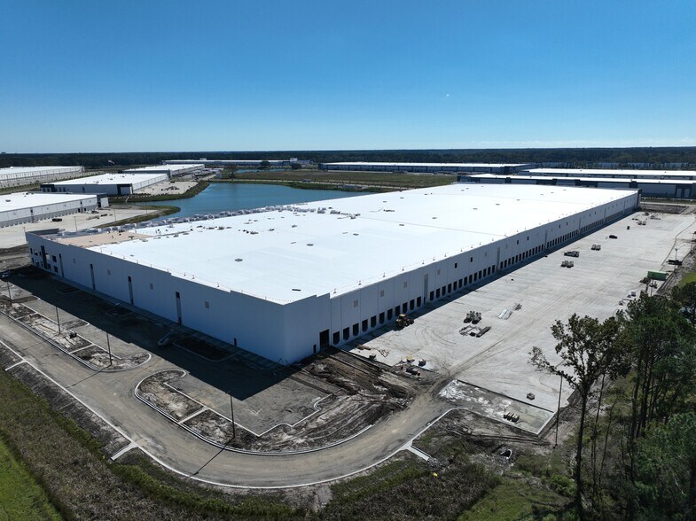 More Photos Of Central Port Logistics Ctr, Savannah Unknown For Lease