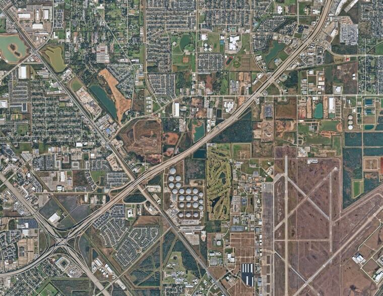 More Photos Of 5475 Allen-Genoa Rd, Houston Distribution For Lease