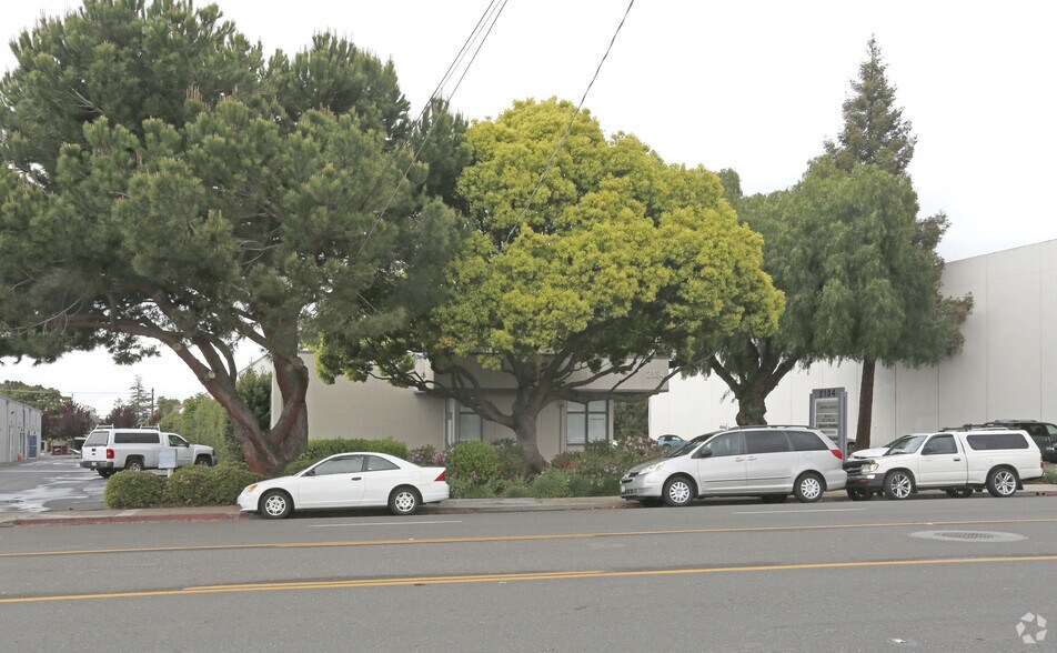More Photos Of 2134 Old Middlefield Way, Mountain View Warehouse For Lease