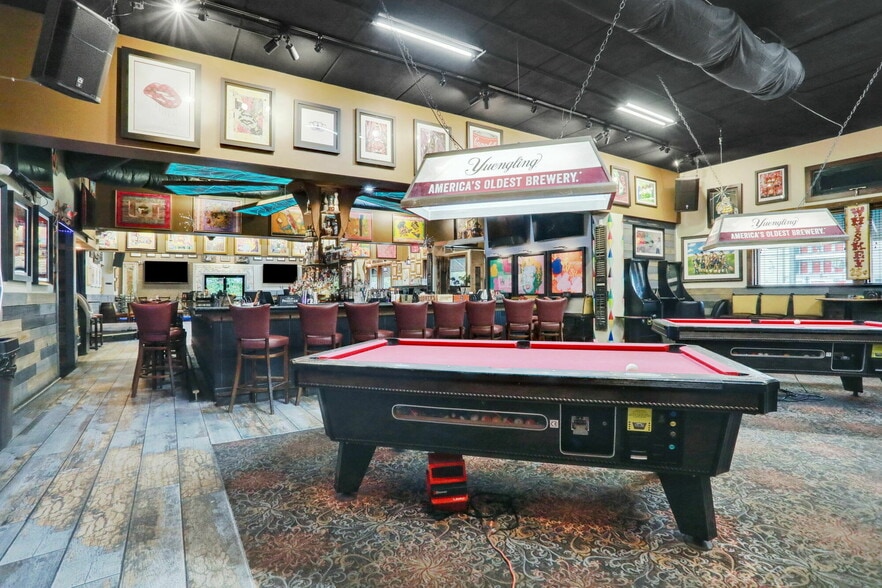 More Photos Of 11475 San Jose Blvd, Jacksonville Bar For Sale