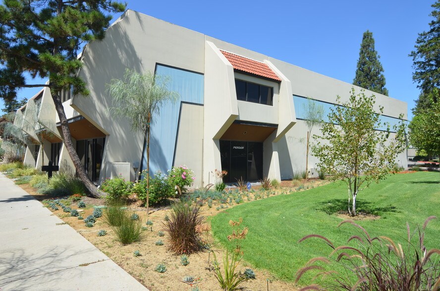 More Photos Of 9231-9237 Eton Ave, Chatsworth Manufacturing For Lease