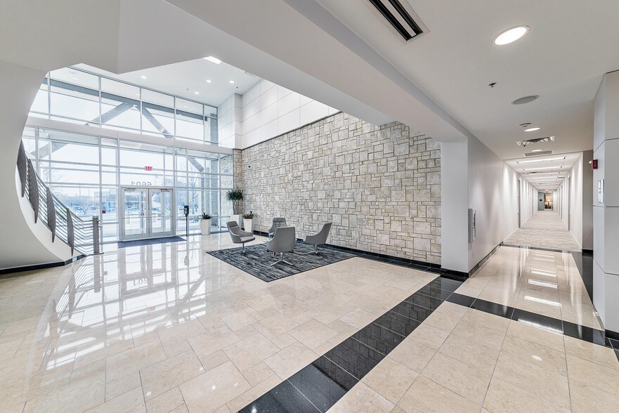 More Photos Of 5601 Democracy Dr, Plano Office For Lease