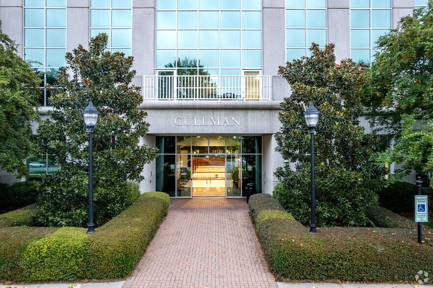 More Photos Of 14120 Ballantyne Corporate Pl, Charlotte Office For Sale