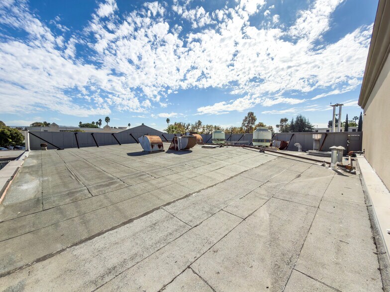 More Photos Of 537 S Glendora Ave, West Covina Freestanding For Sale