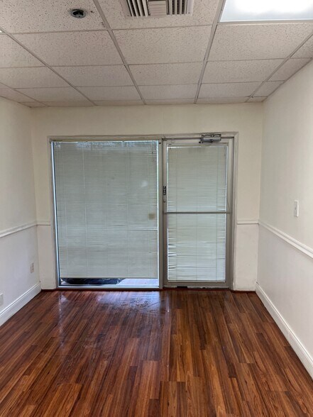 More Photos Of 510 Douglas Ave, Altamonte Springs Self Storage For Lease