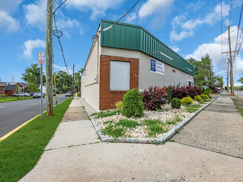 More Photos Of 1001 Raritan Ave, Highland Park Medical For Sale