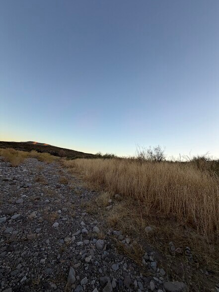 More Photos Of 1800 Cibolo Creek Dr, Shafter Land For Sale