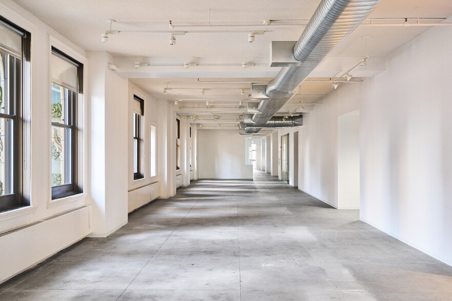 More Photos Of 233 Broadway, New York Office Residential For Lease