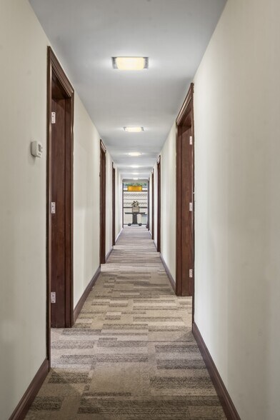 More Photos Of 1441 N Market St, Dayton Office For Sale