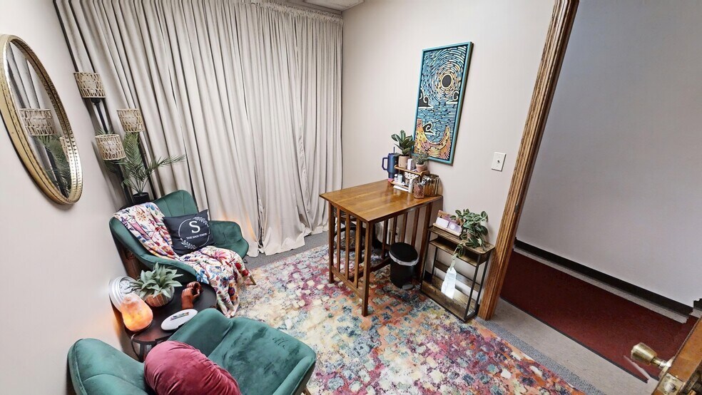 More Photos Of 103-105 E 27th St, Hays Office For Sale