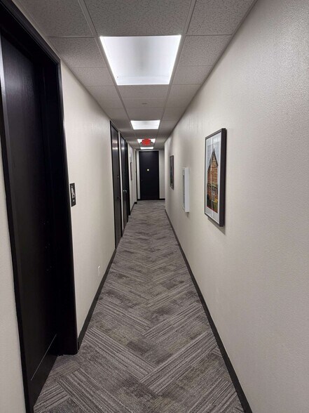 More Photos Of 12725 SW 66th Ave, Tigard Office For Sale